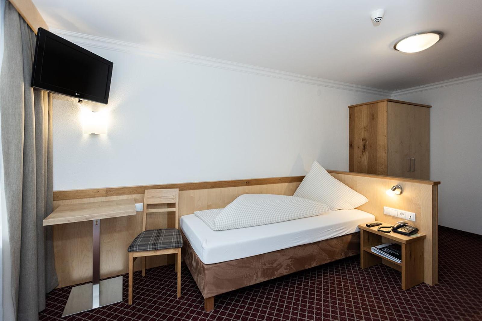 Hotel Garni Ehrenreich ゼルデン エクステリア 写真